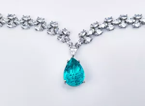 Elegantna srebrna ogrlica