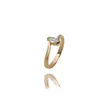 Zlatni prsten sa zelenim kamenom